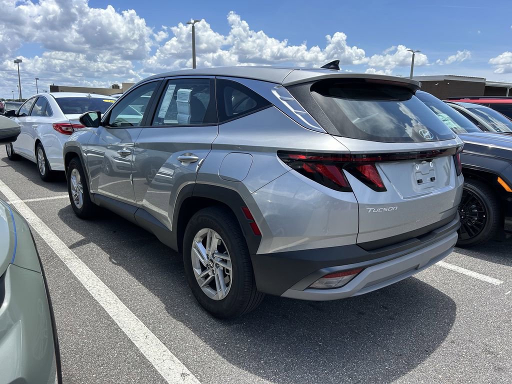 Used 2025 Hyundai Tucson SE FWD image 5