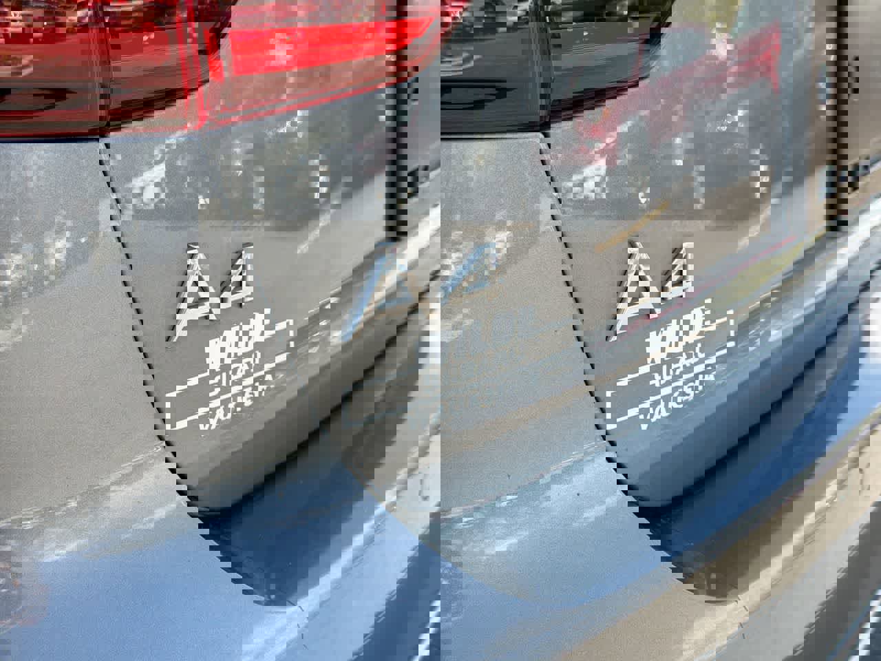 Used 2018 Audi A4 2.0T allroad Premium Plus w/ Premium Plus Package AWD/4WD image 17