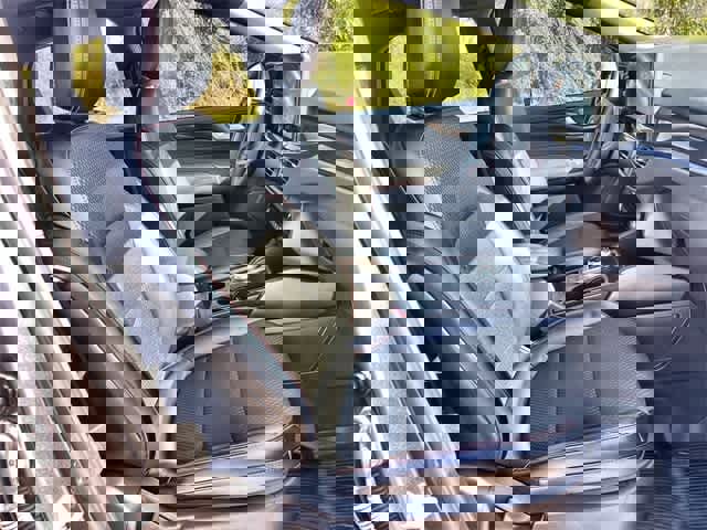 Used 2025 Ford Escape ST-Line w/ Equipment Group 301A image 12