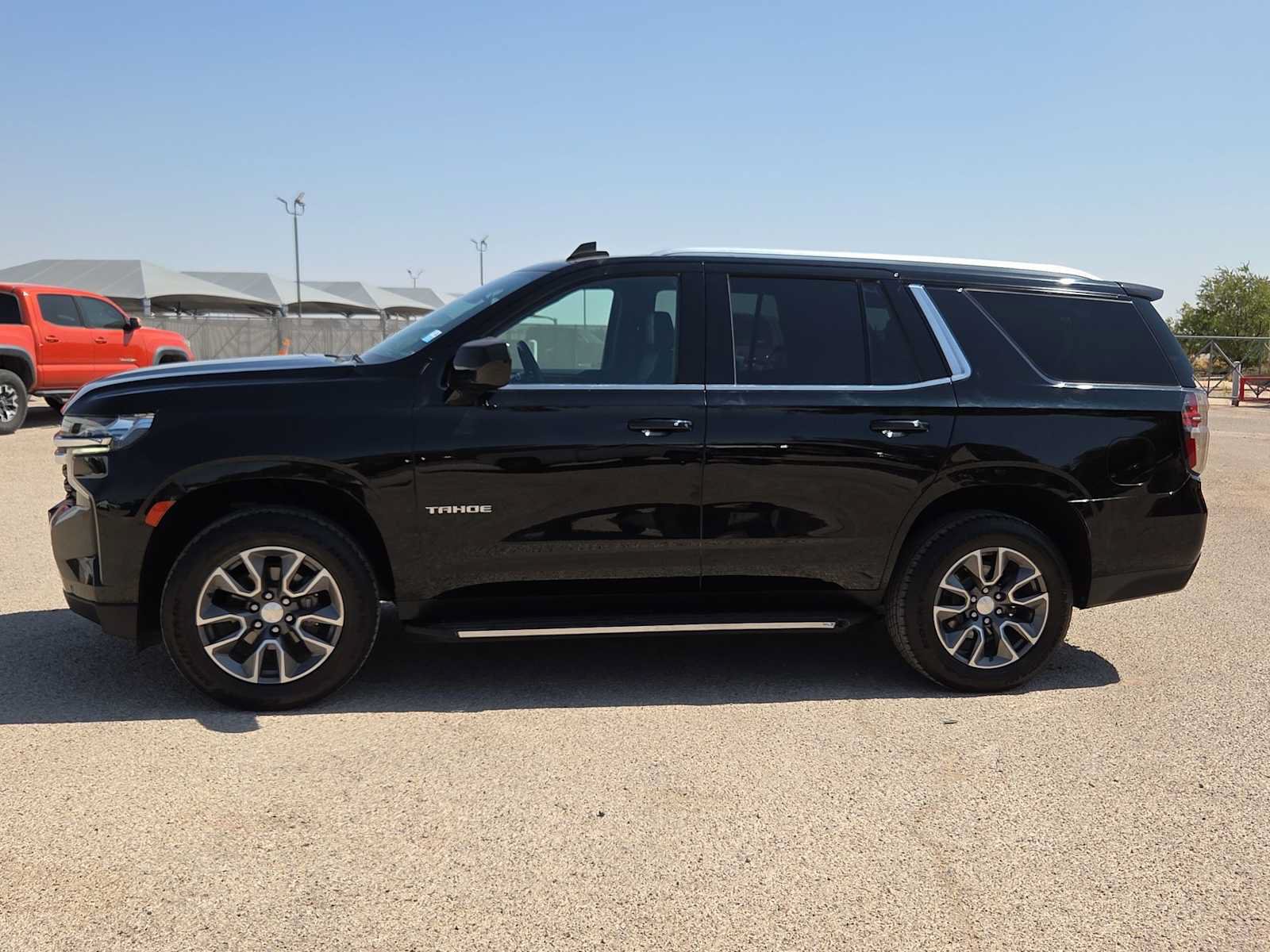 Used 2022 Chevrolet Tahoe LS w/ Driver Alert Package AWD/4WD image 5