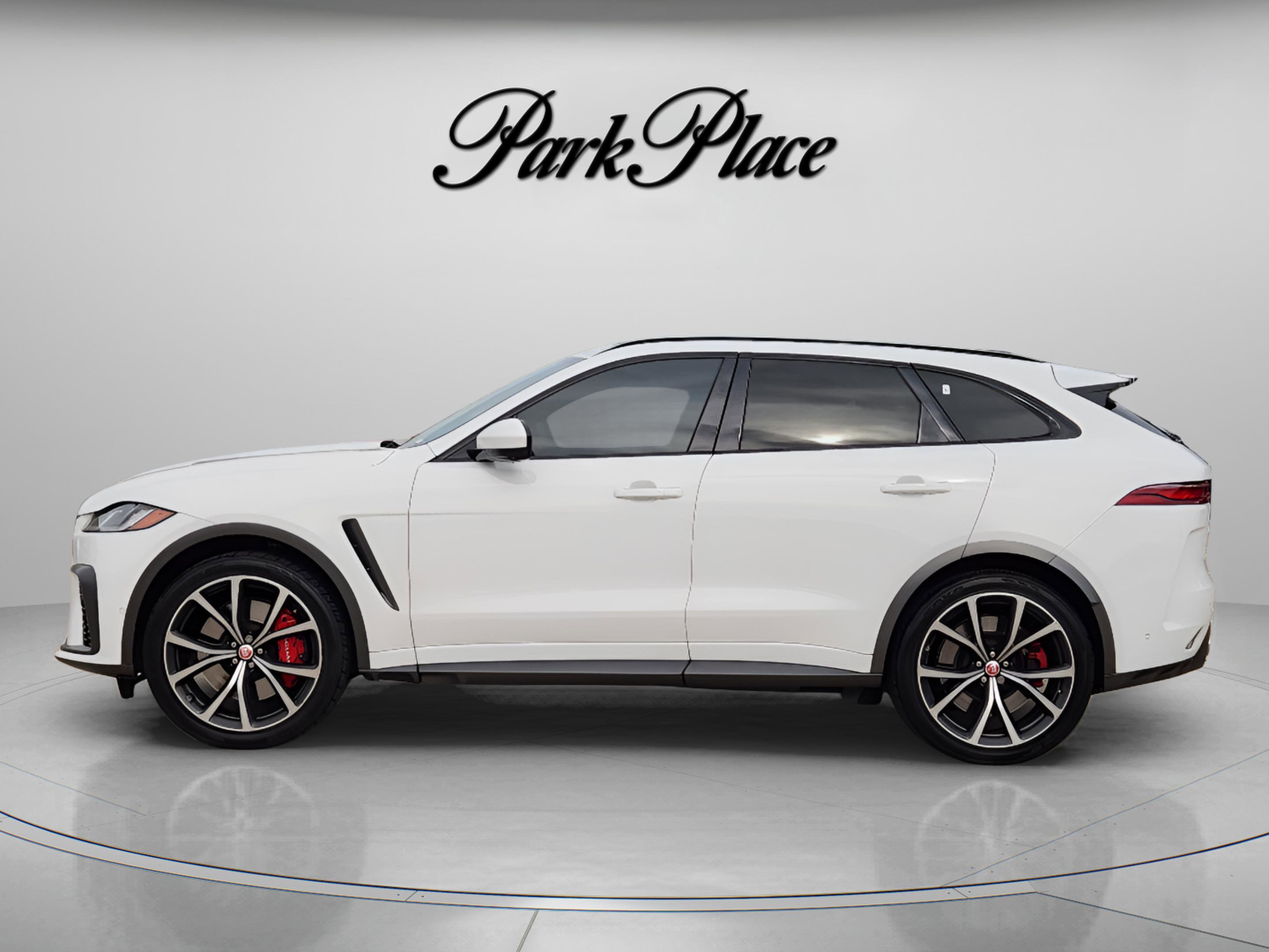Used 2022 Jaguar F-PACE SVR video 2