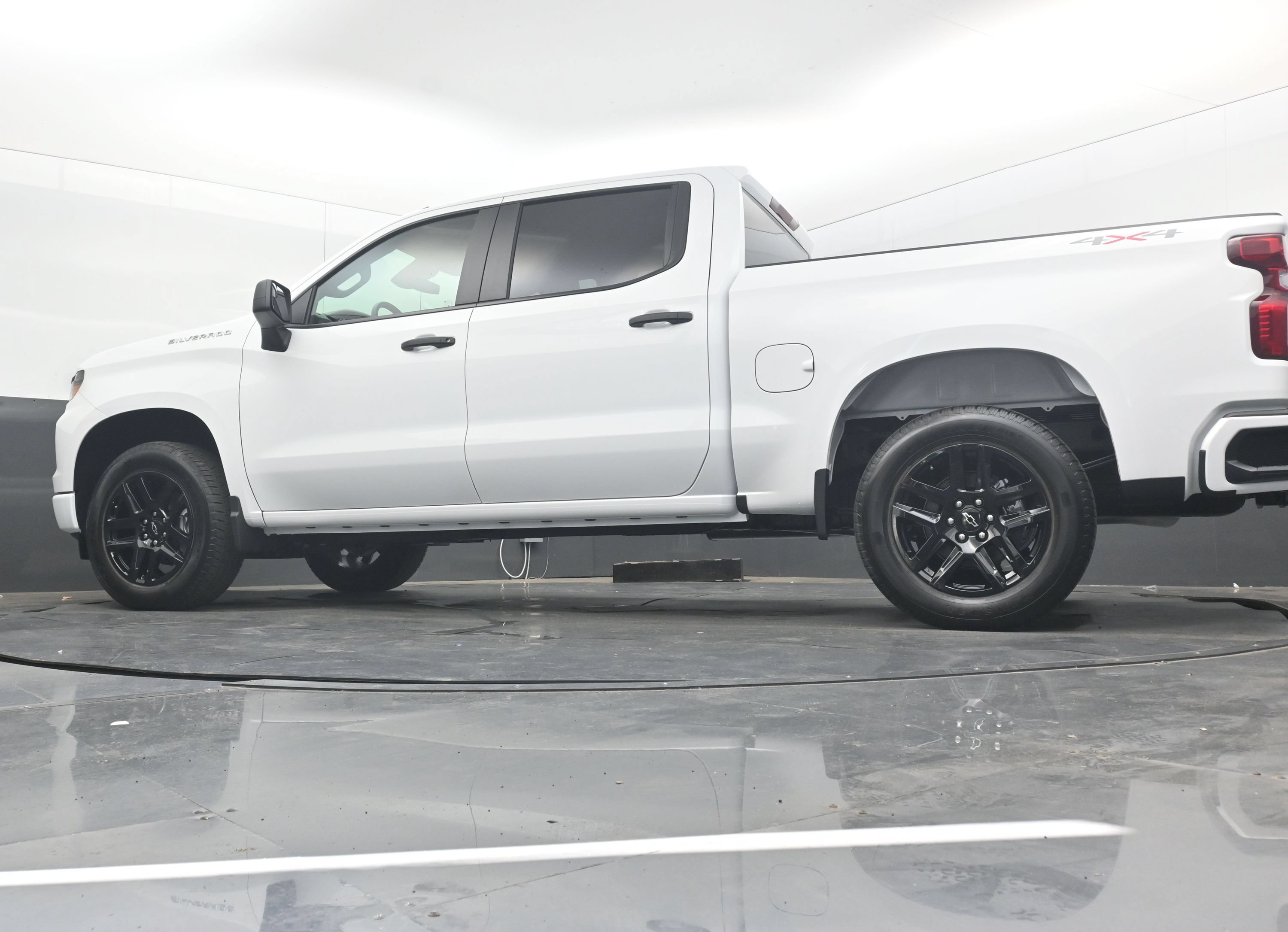 Used 2026 Chevrolet Silverado 1500 Custom AWD/4WD image 27
