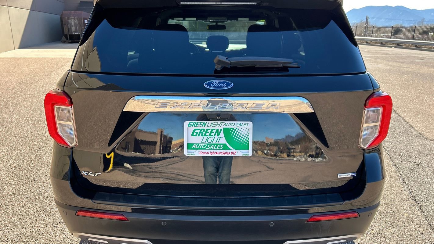 Used 2020 Ford Explorer XLT w/ Equipment Group 202A image 14