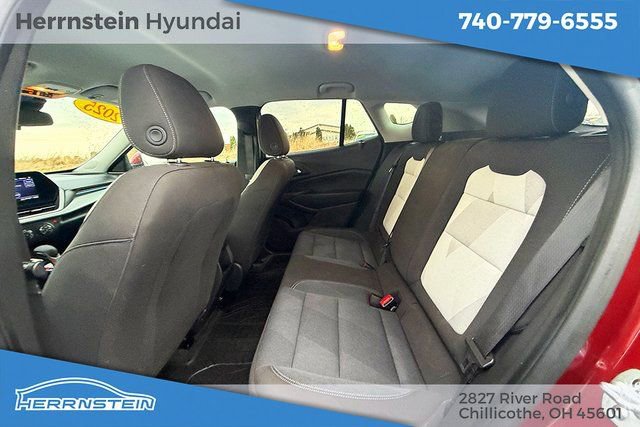 Used 2025 Chevrolet Trax LS w/ LS Convenience Package image 19