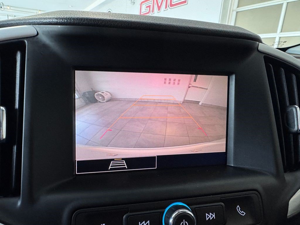 Used 2022 GMC Terrain SLE AWD/4WD image 22