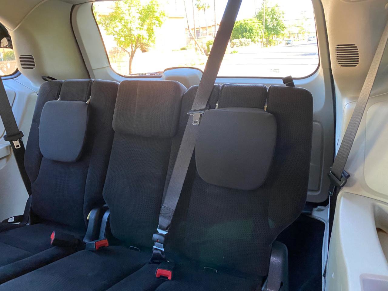 Used 2019 Dodge Grand Caravan SE FWD image 36
