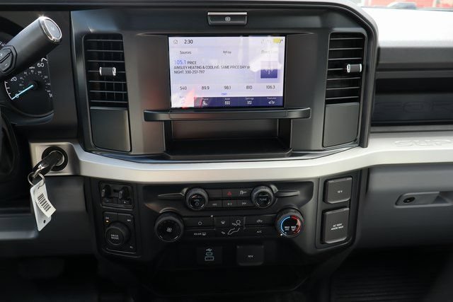 New 2026 Ford F550 4x4 Supercab Super Duty image 7