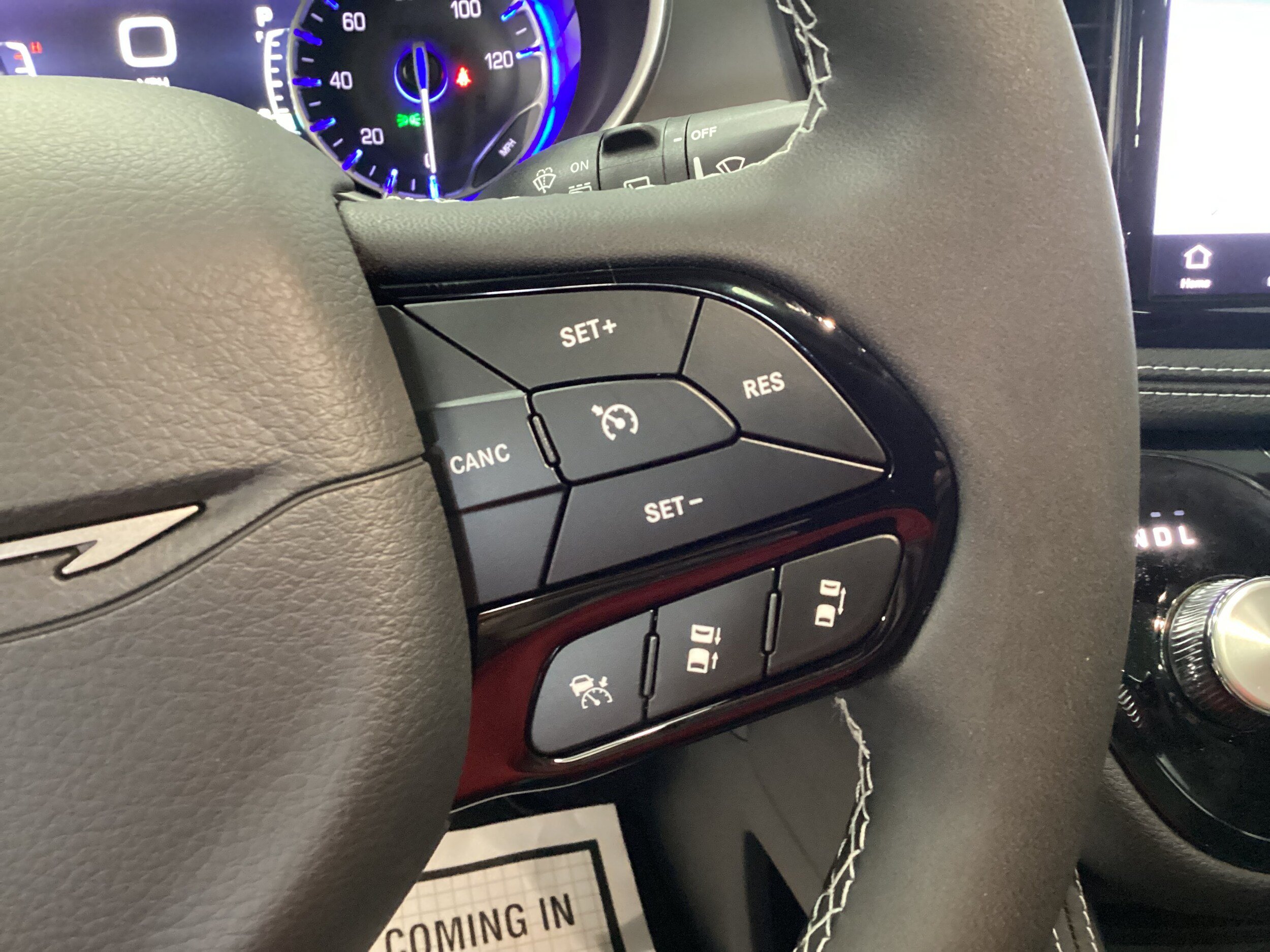 New 2027 Chrysler Pacifica Limited AWD/4WD image 24