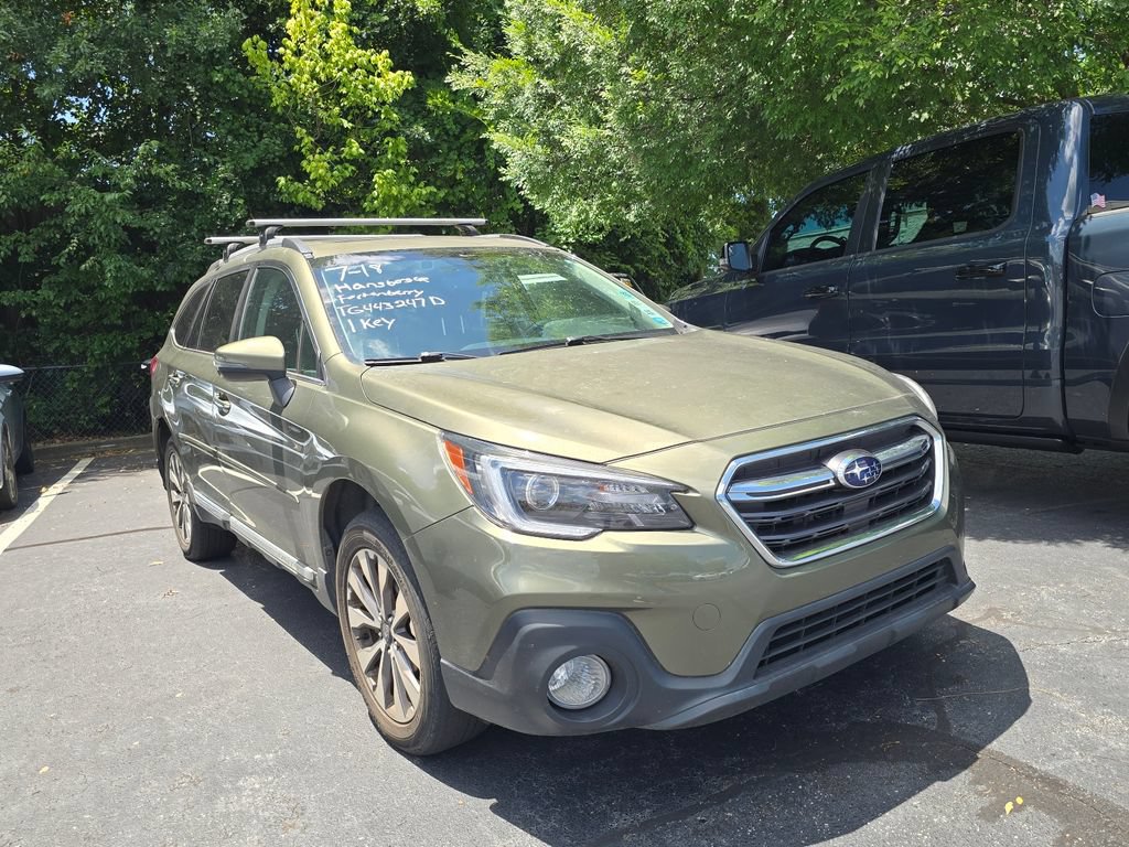 Used 2018 Subaru Outback 3.6R Touring w/ Popular Package #3 AWD/4WD image 1