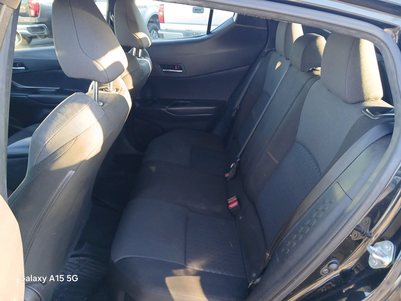 Used 2020 Toyota C-HR LE FWD image 12