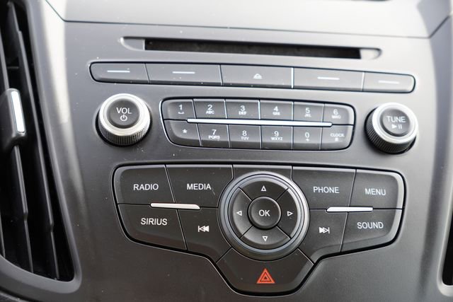 Used 2017 Ford C-MAX SE image 25