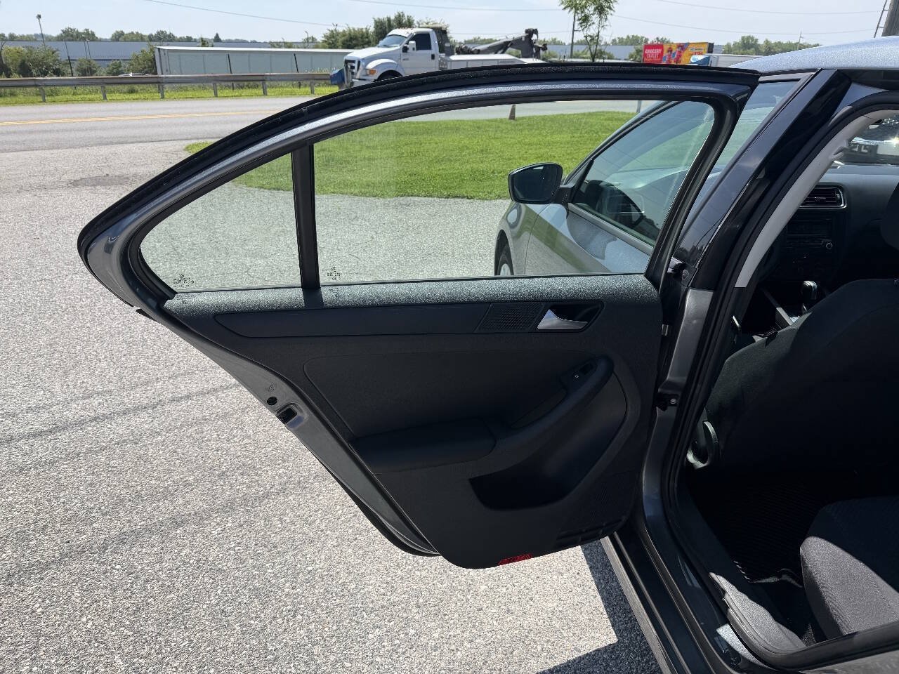 Used 2014 Volkswagen Jetta S FWD image 18
