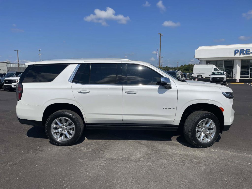Used 2024 Chevrolet Tahoe Premier AWD/4WD image 2