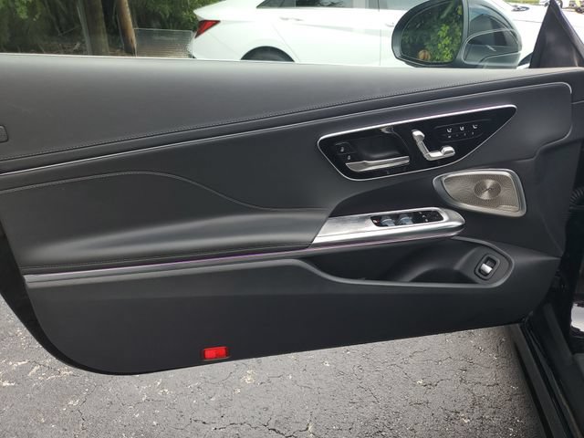 Used 2024 Mercedes-Benz CLE 450 4MATIC Cabriolet image 10