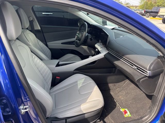 Used 2024 Hyundai Elantra Limited image 34