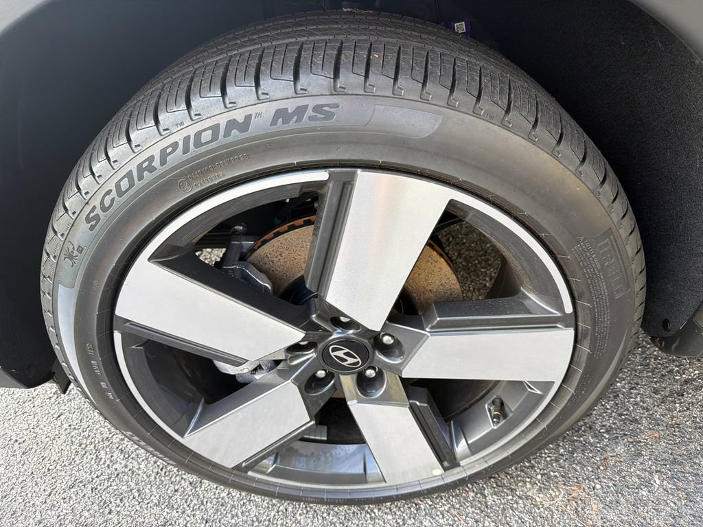 New 2026 Hyundai Santa Fe Limited FWD image 11