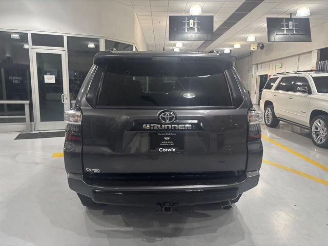 Used 2019 Toyota 4Runner TRD Off-Road Premium AWD/4WD image 7