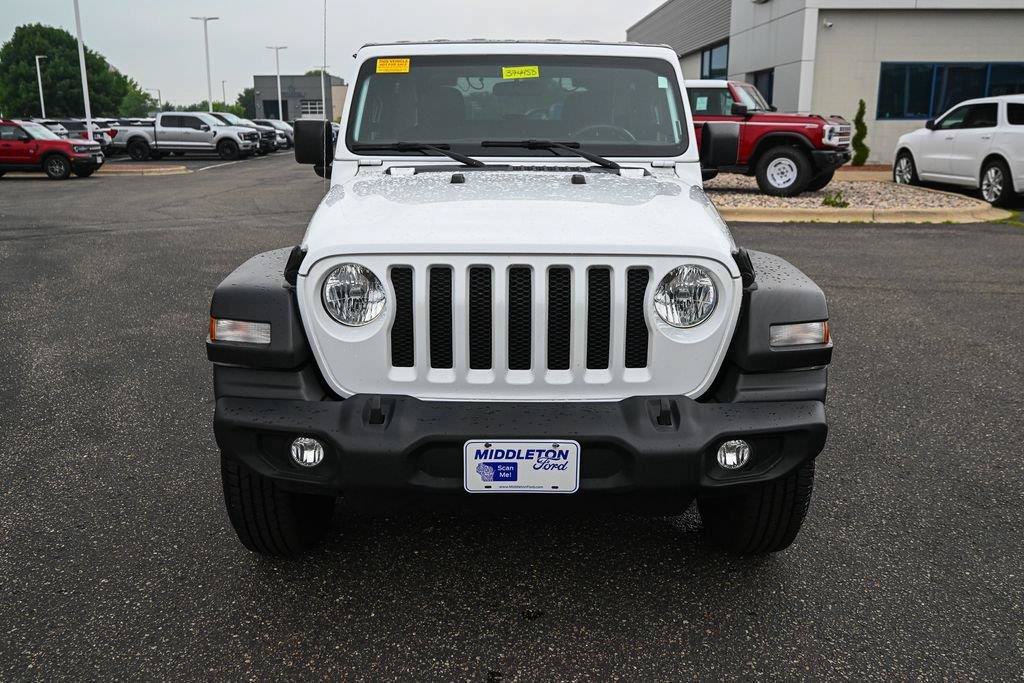 Used 2022 Jeep Wrangler Sport AWD/4WD image 10