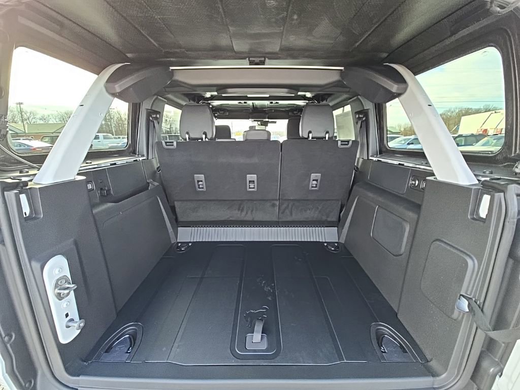 New 2025 Ford Bronco Badlands image 35