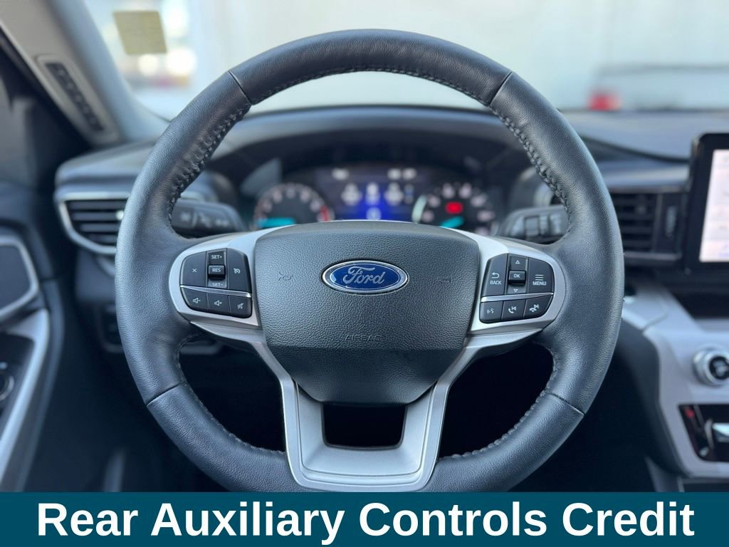 Used 2024 Ford Explorer XLT w/ Equipment Group 202A image 8