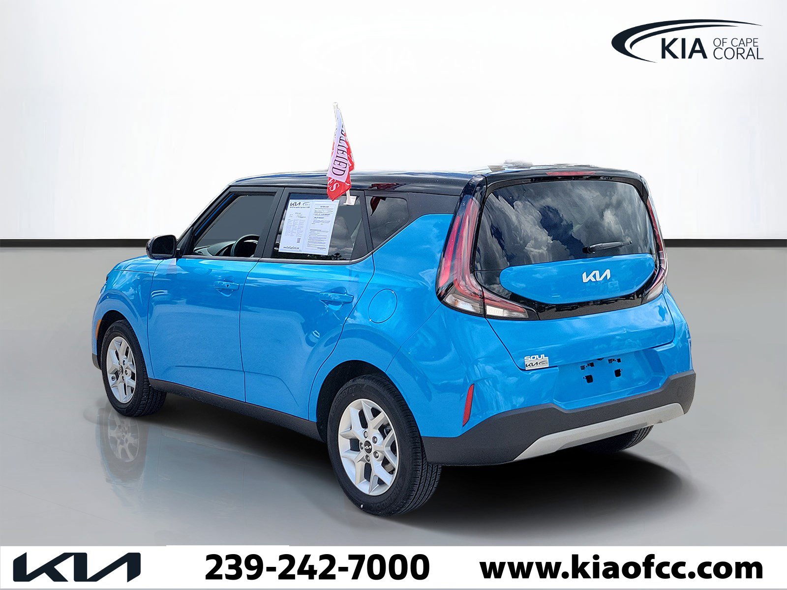Certified 2025 Kia Soul S FWD image 4