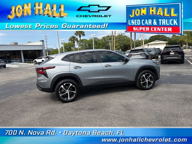 Used 2025 Chevrolet Trax RS w/ Driver Confidence Package FWD image 13