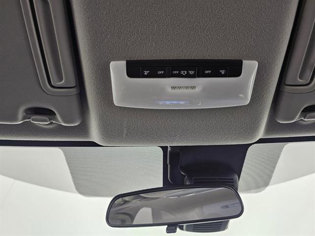 New 2025 Nissan Versa SV image 33