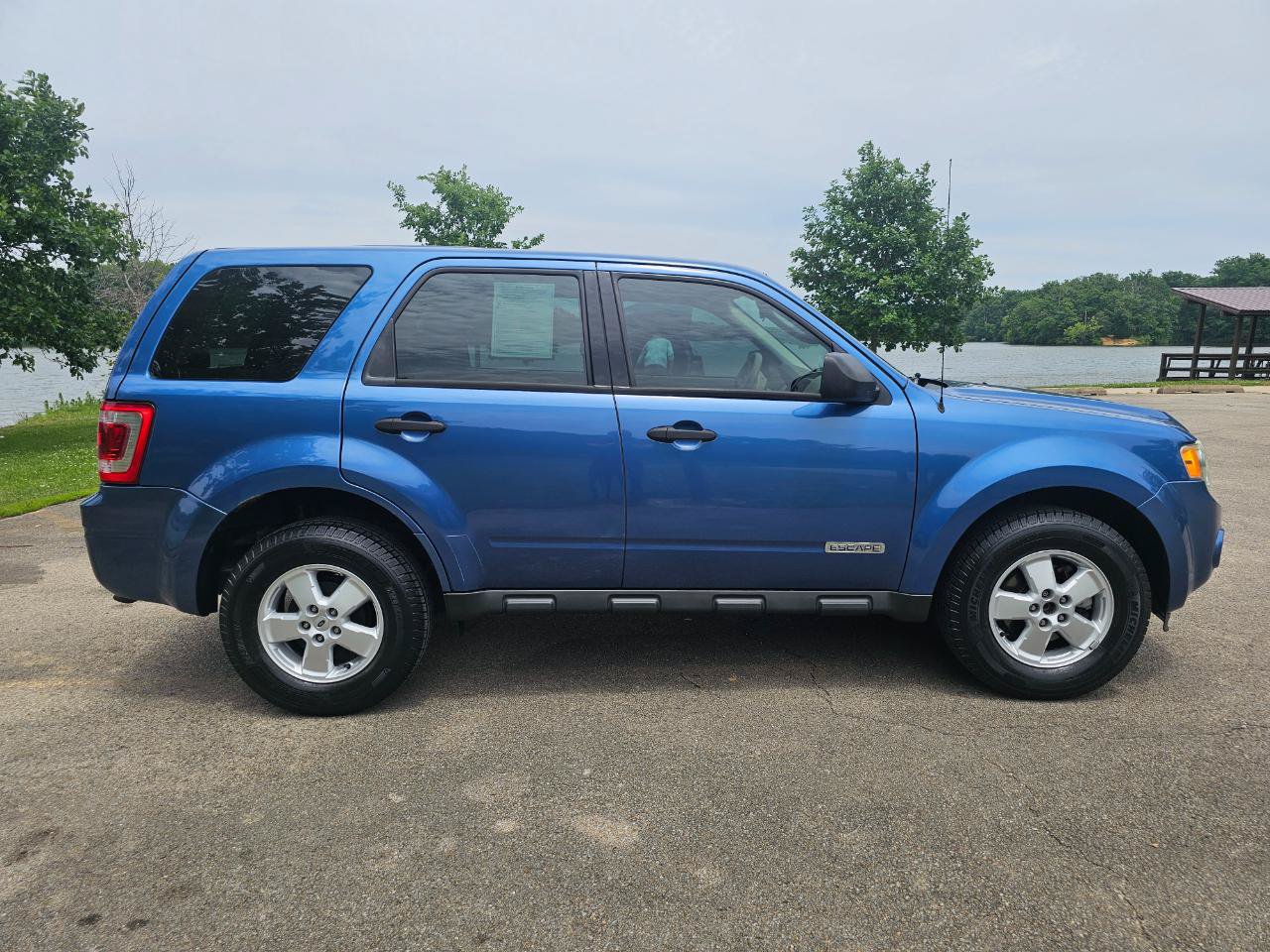 Used 2010 Ford Escape XLS FWD image 3
