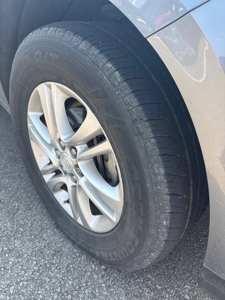Used 2018 Buick Enclave Essence FWD image 6