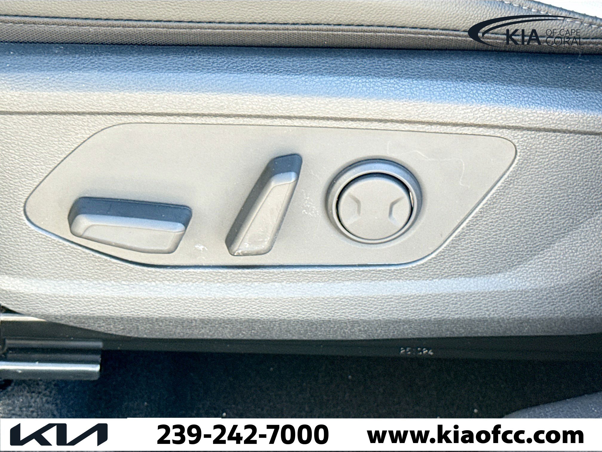 New 2026 Kia Sportage EX image 24