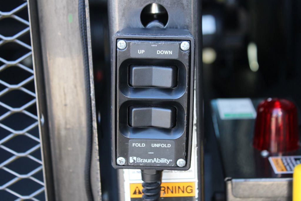 Used 2022 Mercedes-Benz Sprinter 1500 image 39