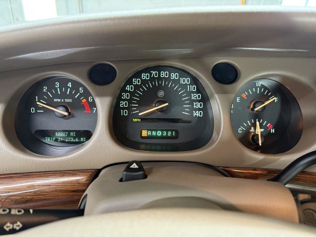 Used 2005 Buick Le Sabre Custom image 26