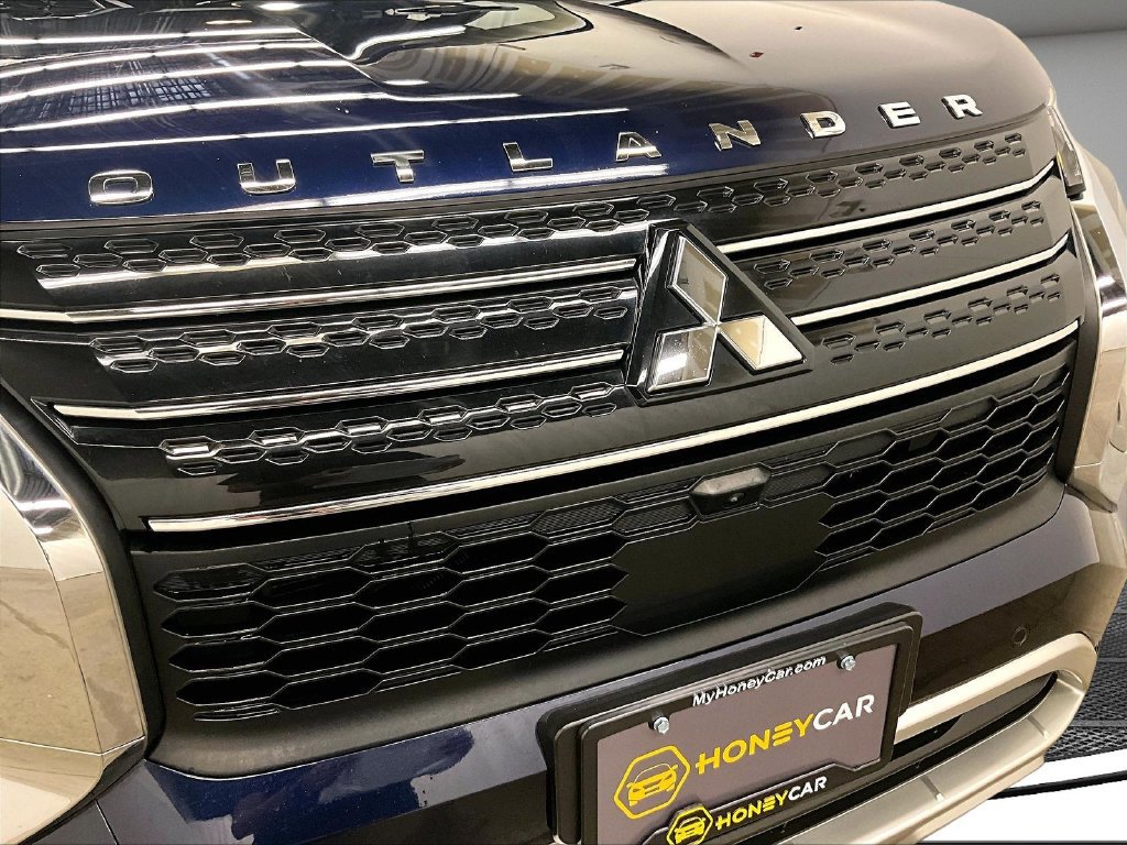Used 2022 Mitsubishi Outlander SEL AWD/4WD image 32