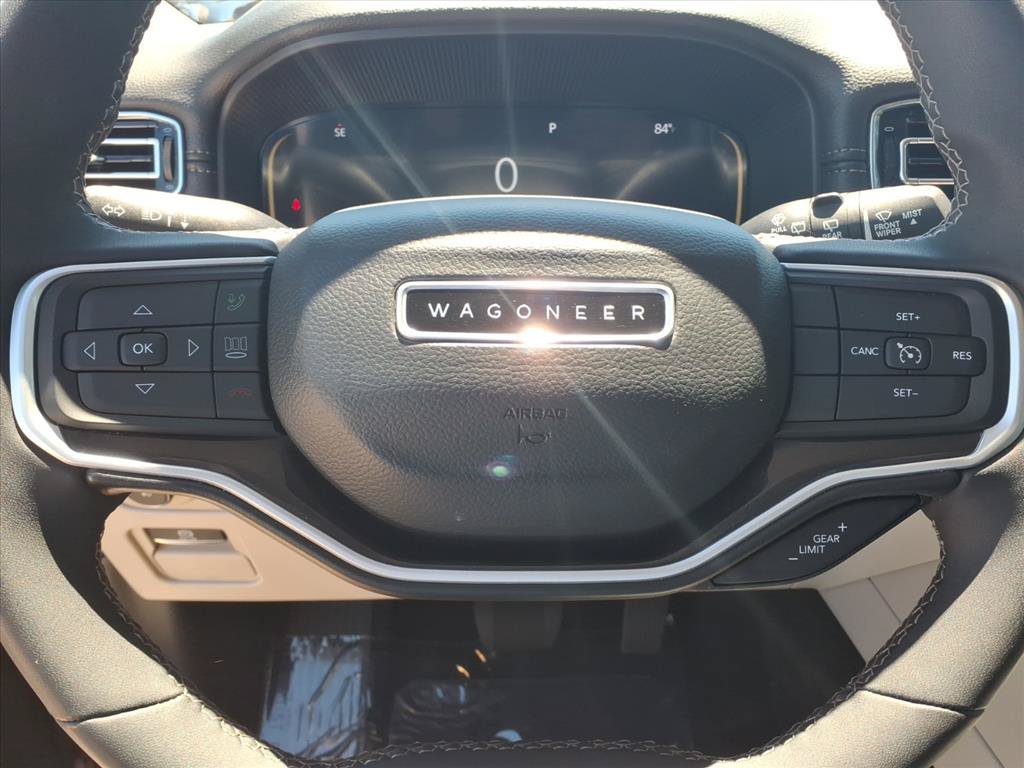 Used 2022 Jeep Wagoneer Series I AWD/4WD image 13