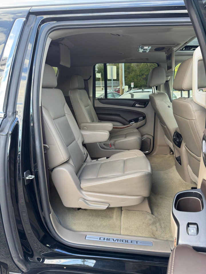 Used 2017 Chevrolet Suburban Premier image 14