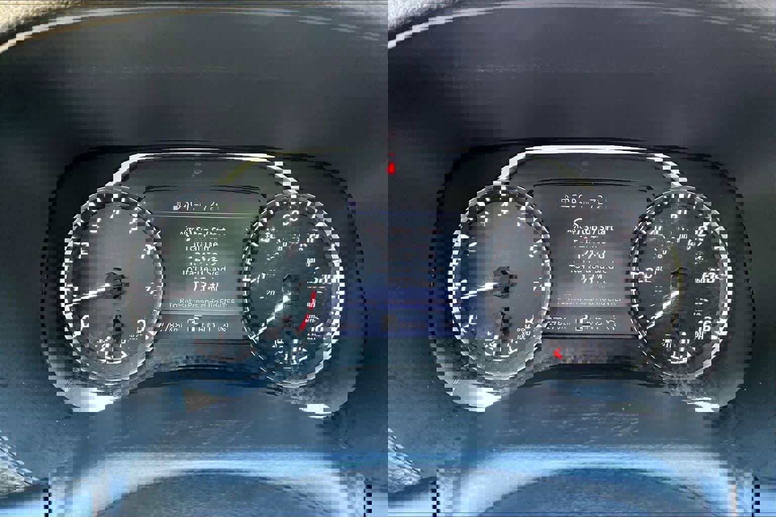 Used 2024 Nissan Frontier S image 24