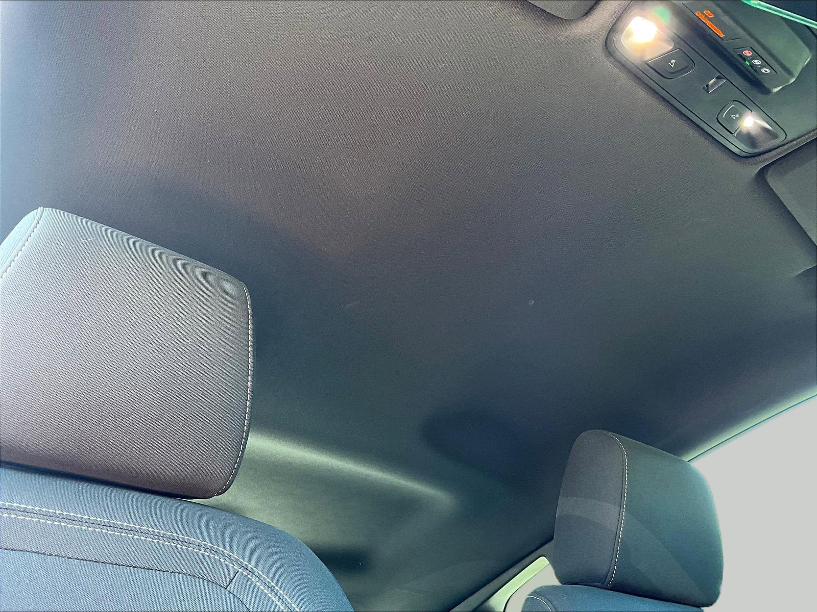 Used 2022 Chevrolet Camaro LT RWD image 26