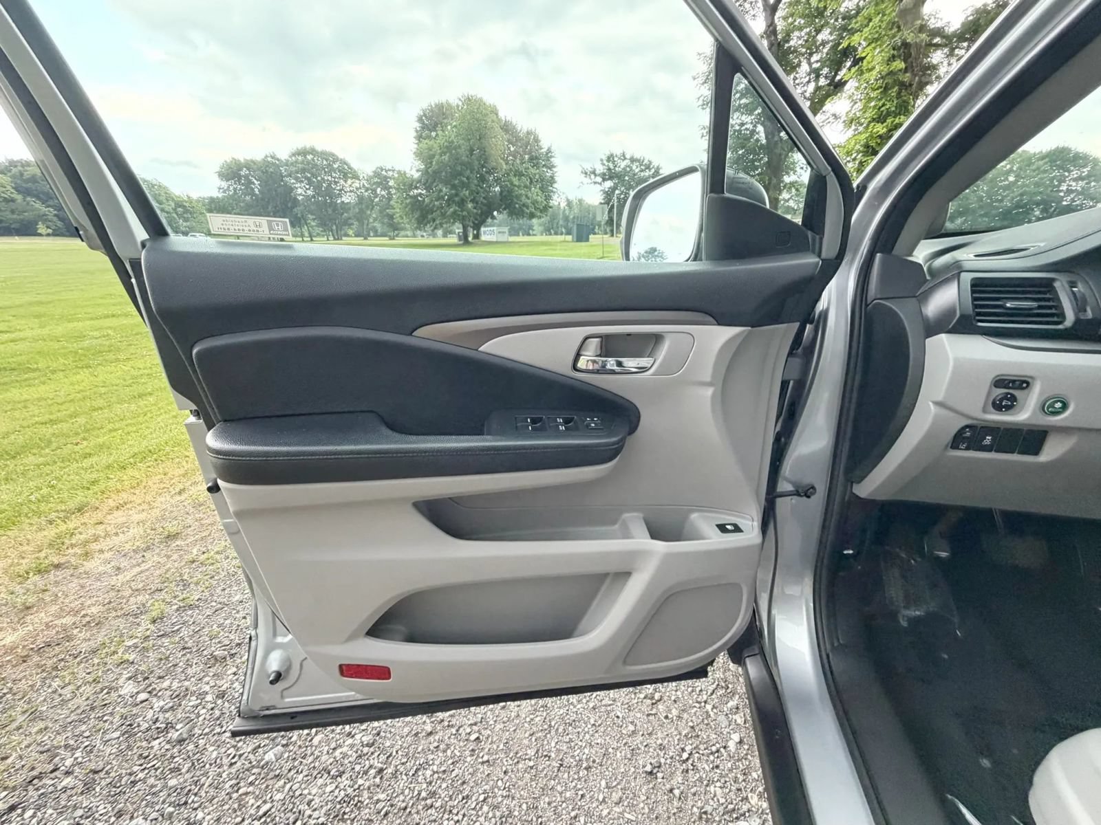 Used 2020 Honda Pilot EX image 61