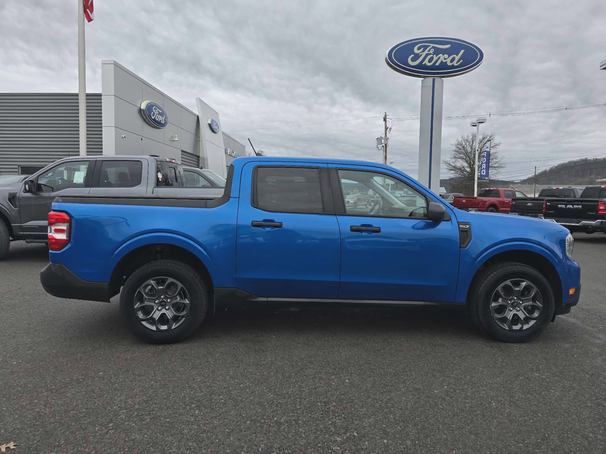 Used 2022 Ford Maverick XLT w/ Equipment Group 300A Standard video 2