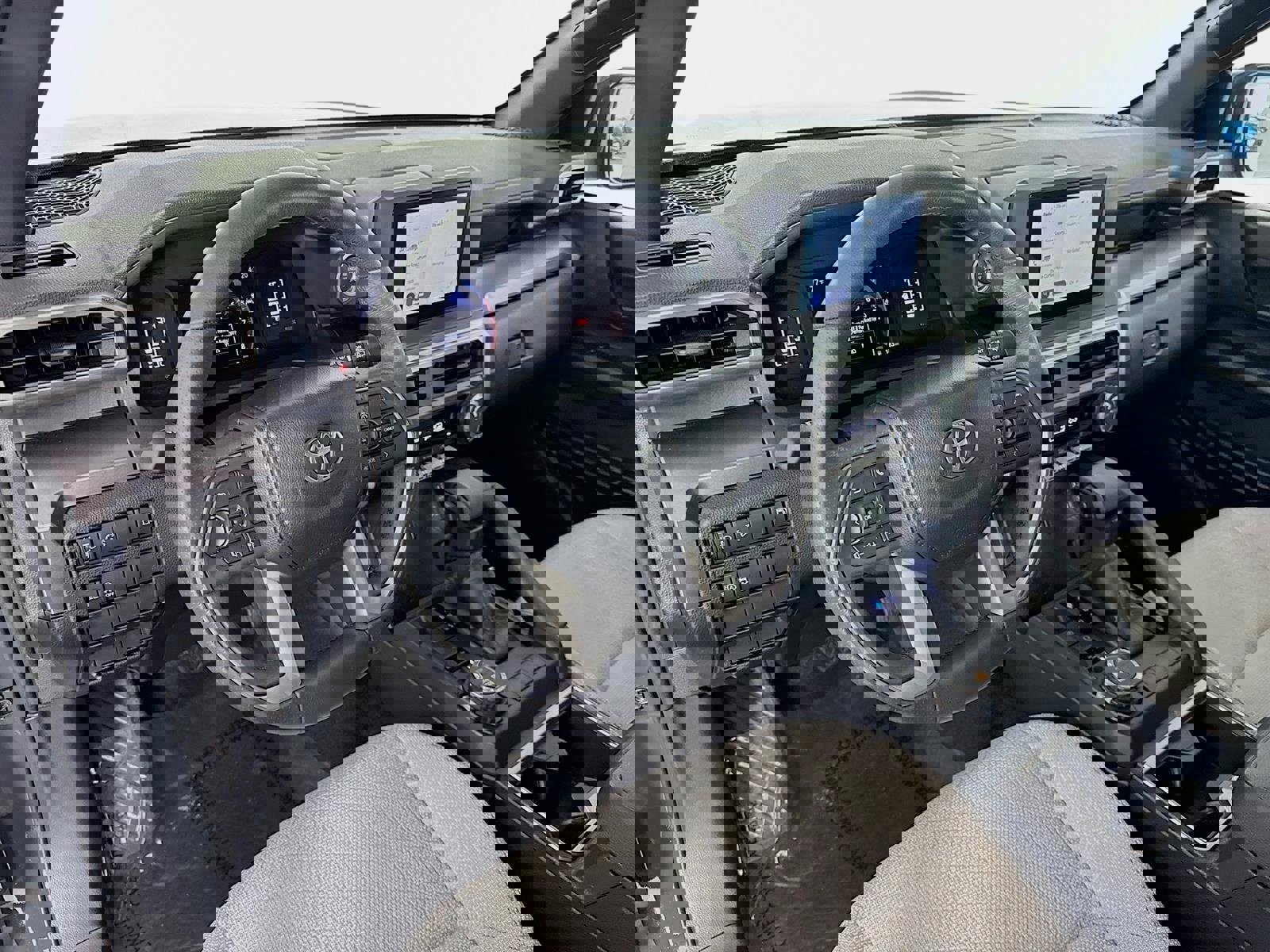 Used 2025 Toyota 4Runner SR5 image 10