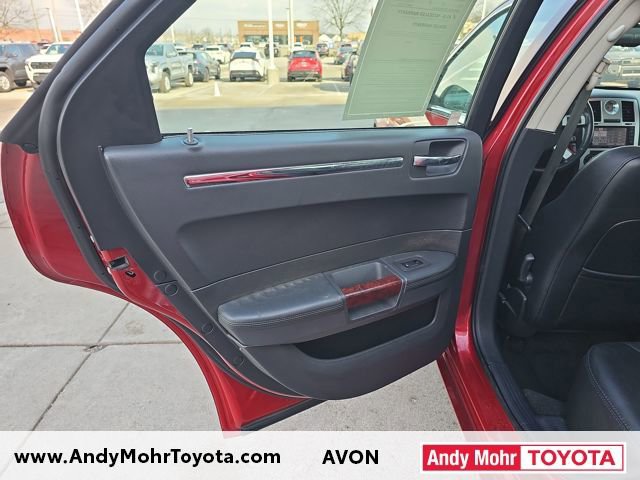 Used 2009 Chrysler 300 C w/ Luxury Group II image 29