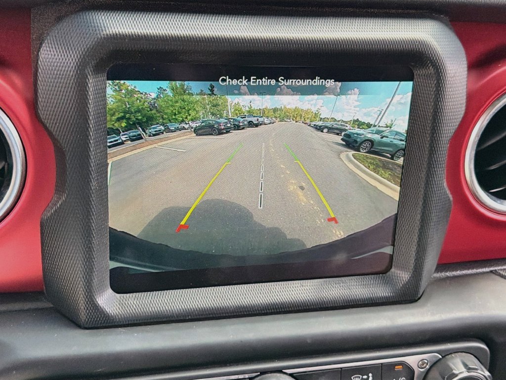 Used 2021 Jeep Wrangler Unlimited Rubicon AWD/4WD image 15