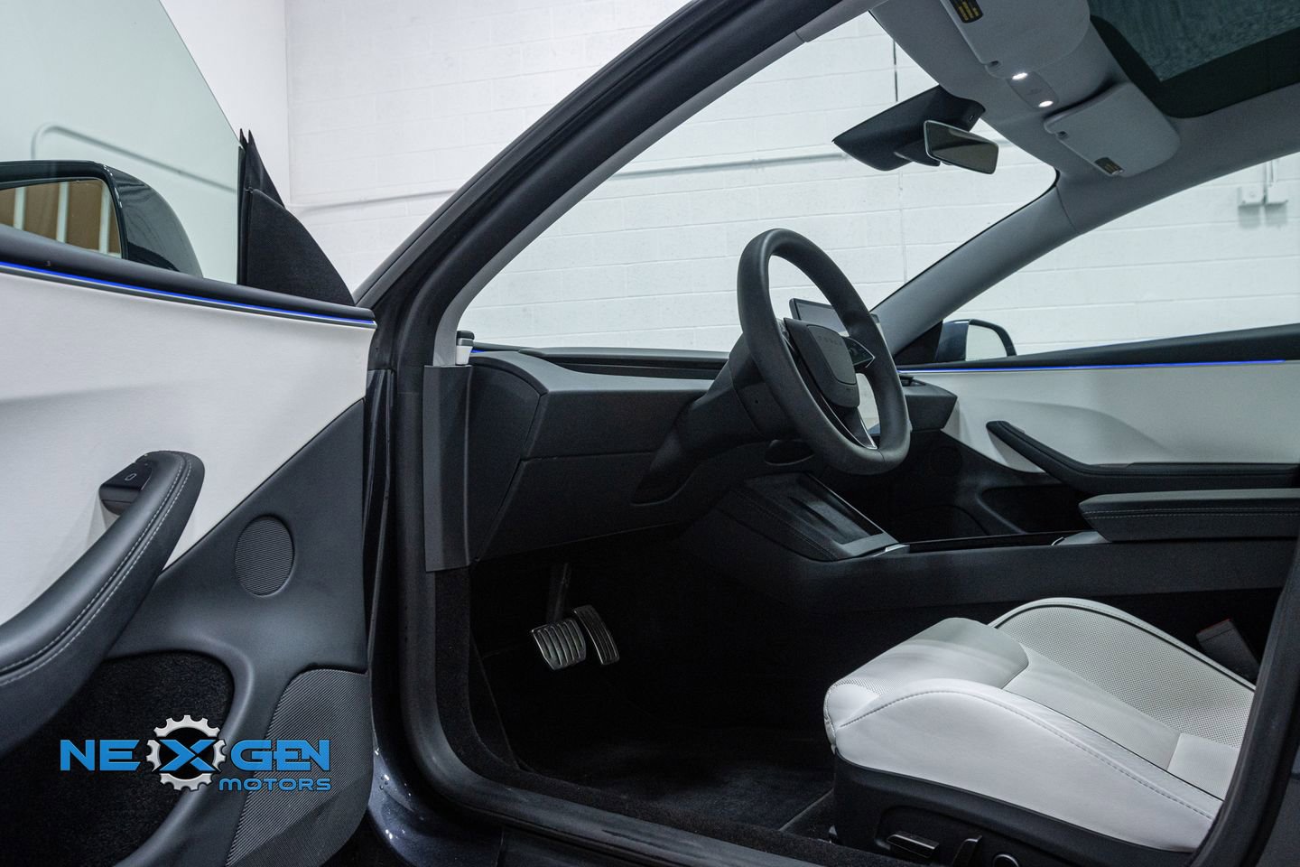 Used 2024 Tesla Model 3 Performance image 10