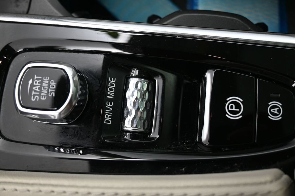 Used 2021 Volvo XC90 T6 Inscription AWD/4WD image 35