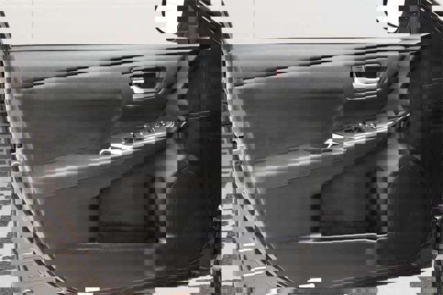 Used 2015 Toyota Camry image 22