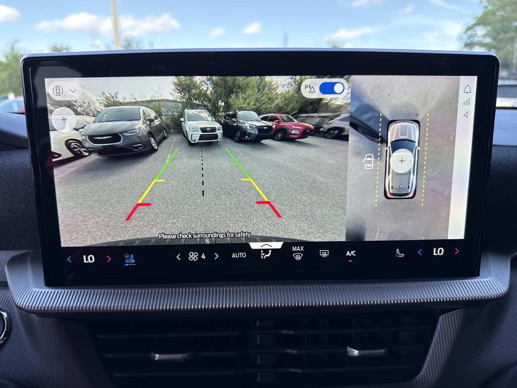 Used 2025 Ford Explorer ST RWD image 32