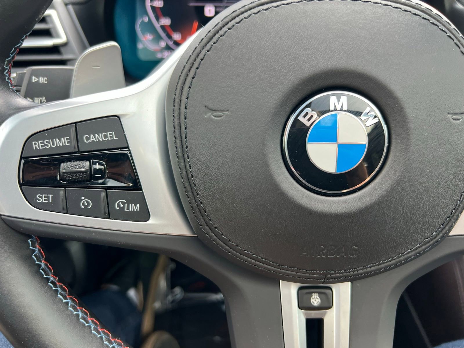 Used 2022 BMW X4 M40i w/ Premium Package image 40