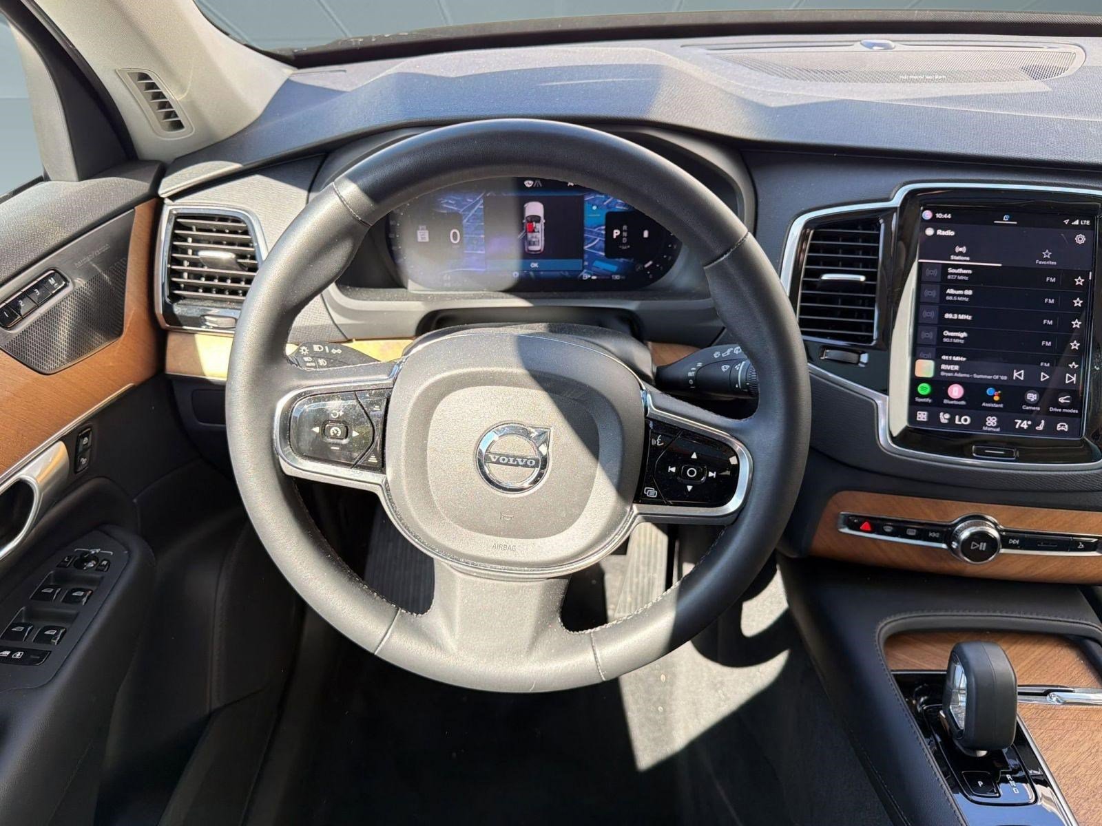 Used 2024 Volvo XC90 B6 Plus w/ Protection Package Premier AWD/4WD image 25