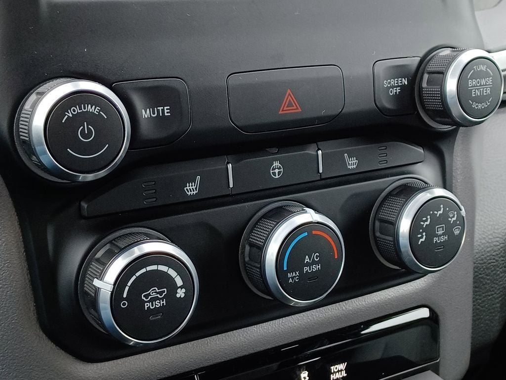 Used 2023 RAM 1500 Big Horn AWD/4WD image 22