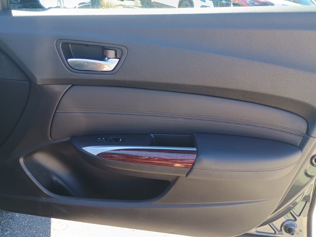 Used 2015 Acura TLX V6 SH-AWD w/ Technology Pkg image 22